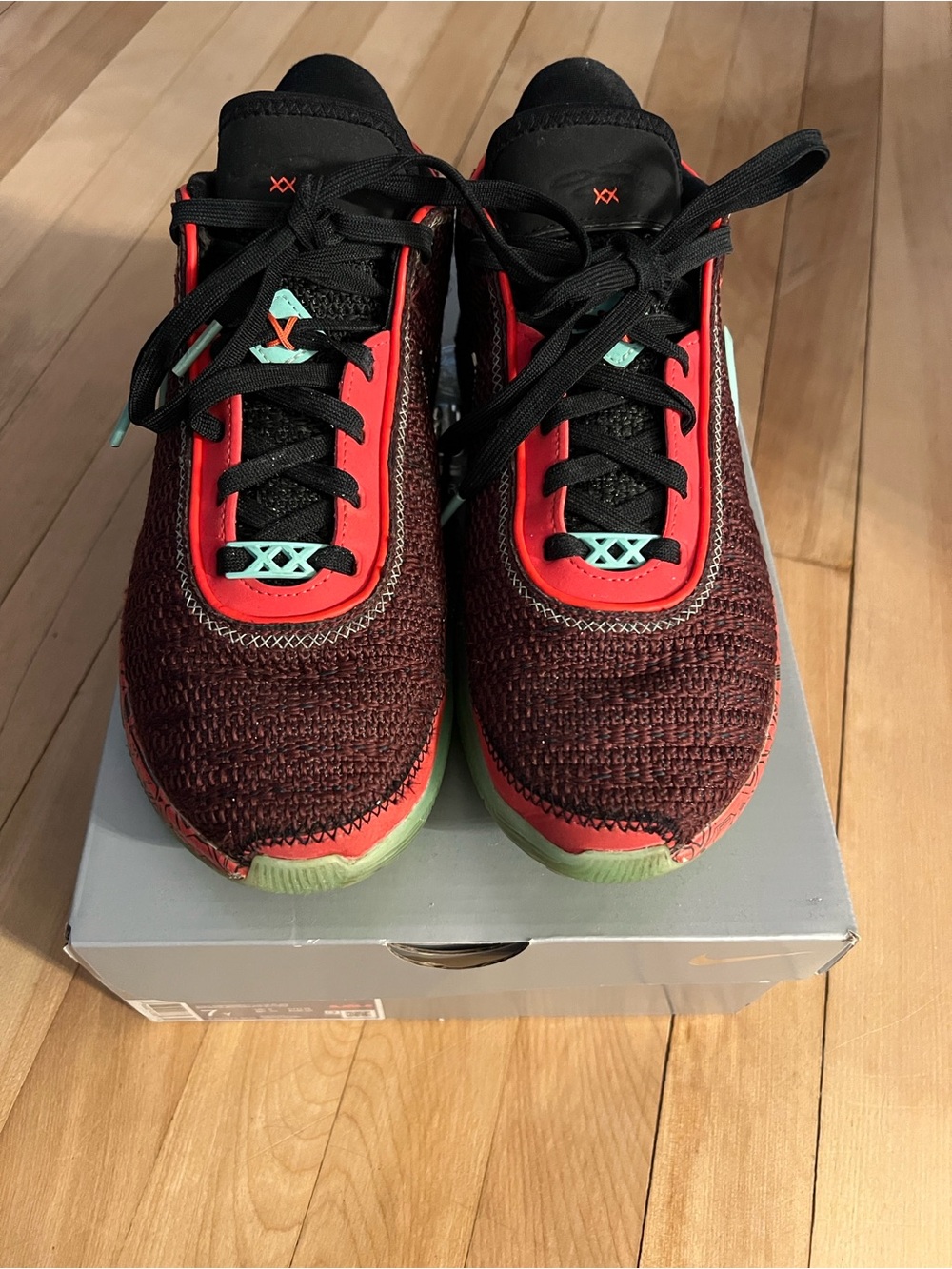 Nike Kids Sneakers in Burgundy with Black and Mint Accents